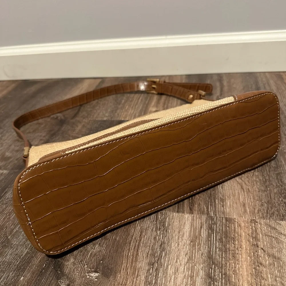 Vintage Etienne Aigner Purse - Picture 4 of 6